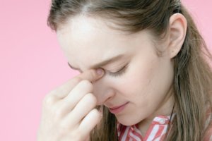 ゴルゴ線の原因と３つの改善法を紹介 怒り顔をすっきり解消